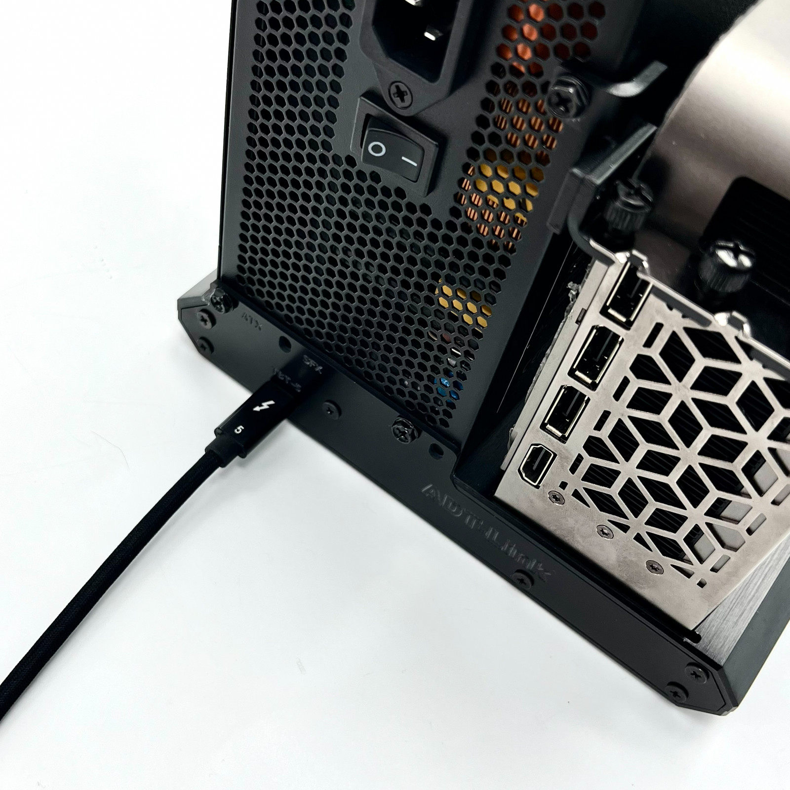Station d'accueil pour carte g - Thunderbolt 4 External Gpu Enclosure avis et prix